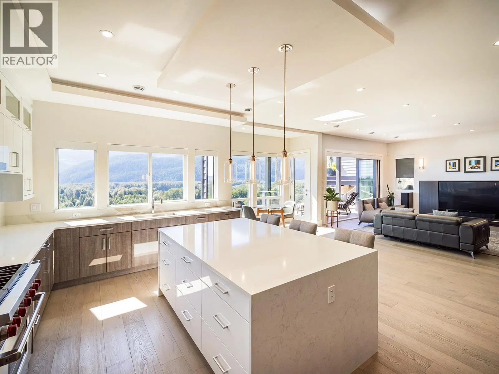 41301 HORIZON DRIVE