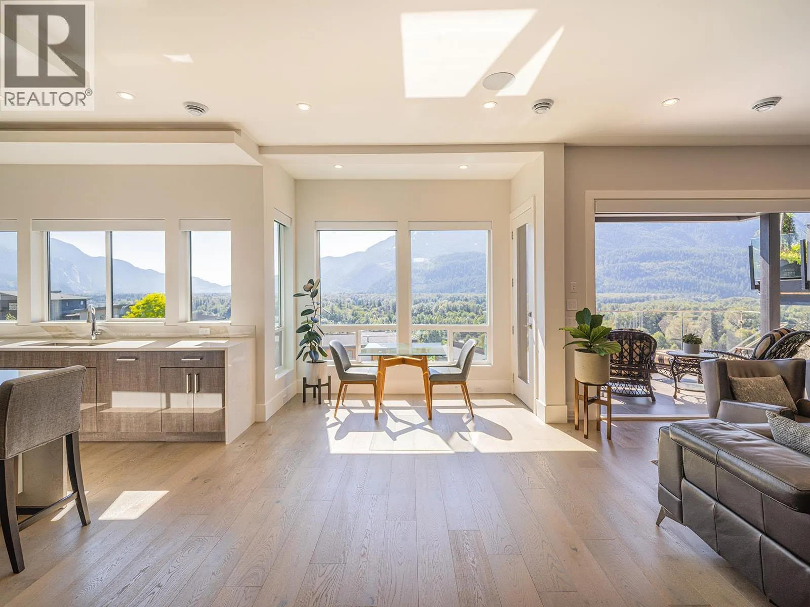 41301 HORIZON DRIVE
