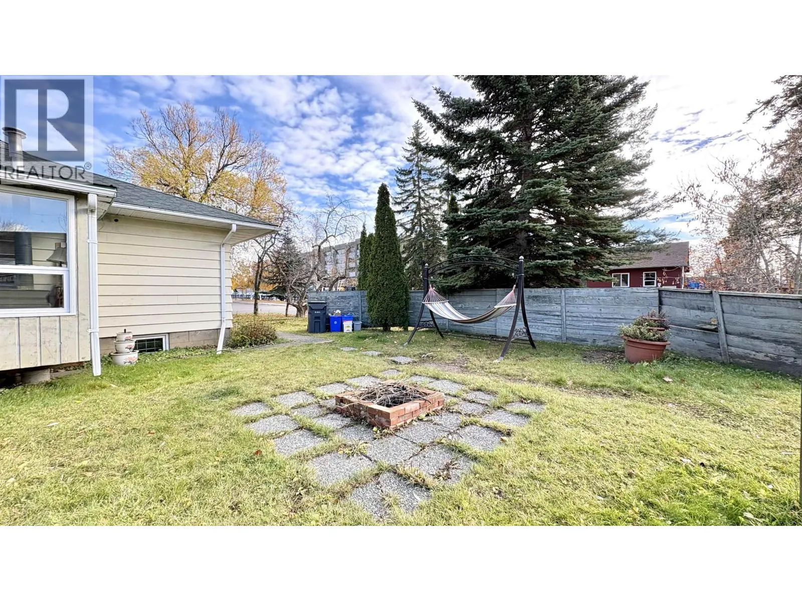 585 ALWARD STREET