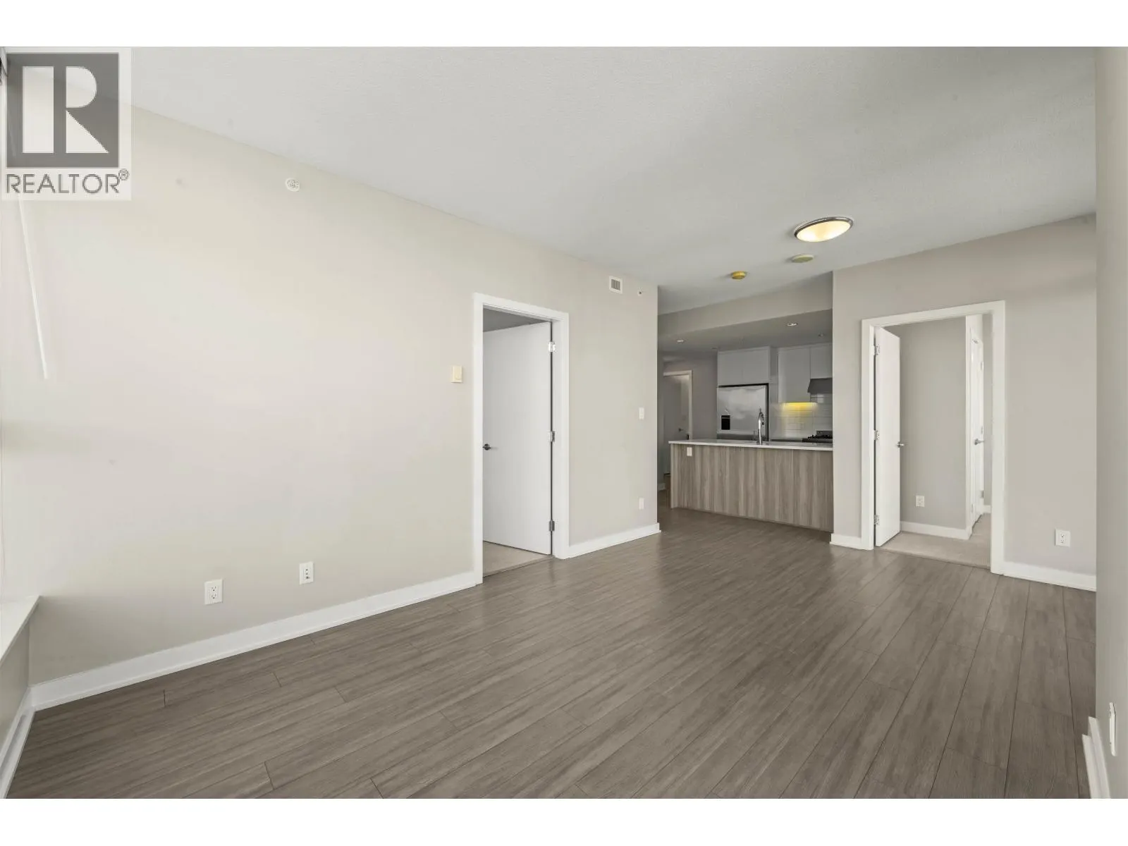 3705 4900 LENNOX LANE