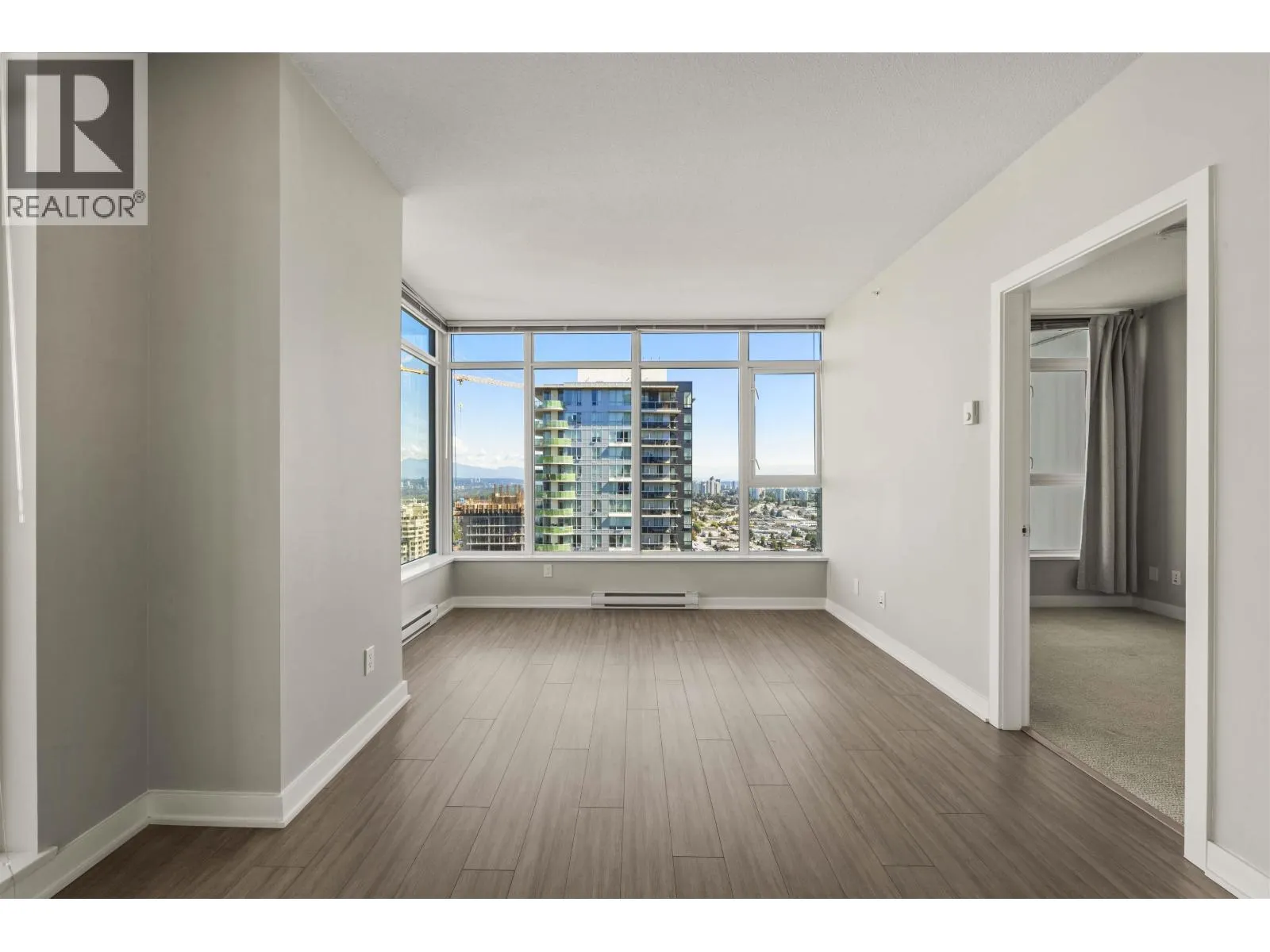 3705 4900 LENNOX LANE