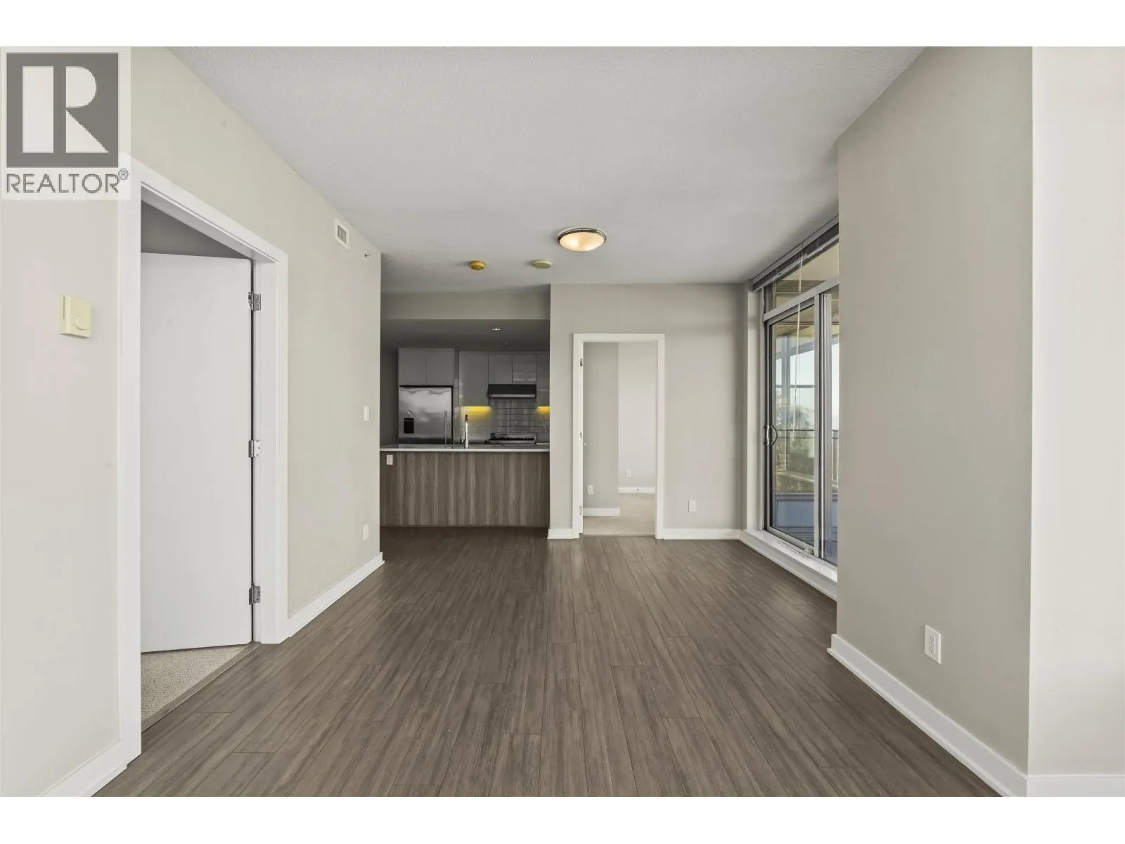3705 4900 LENNOX LANE