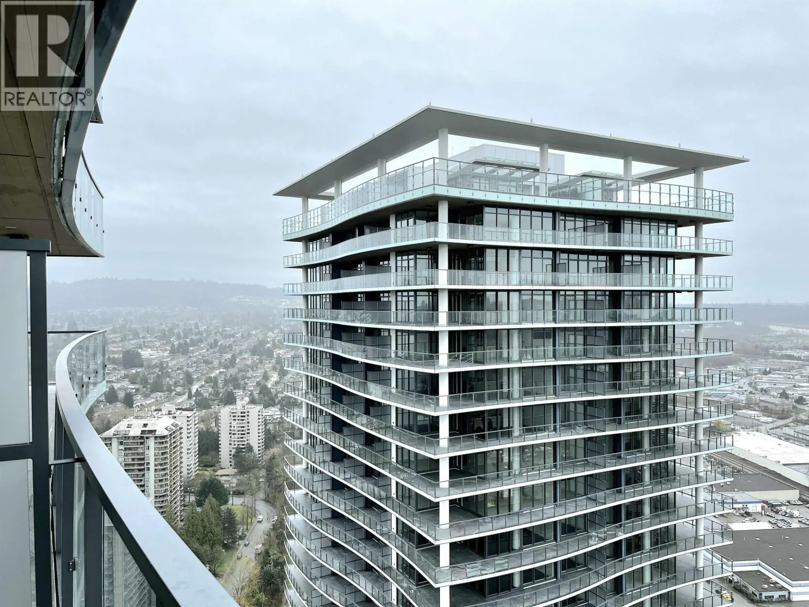 4308 4880 LOUGHEED HIGHWAY