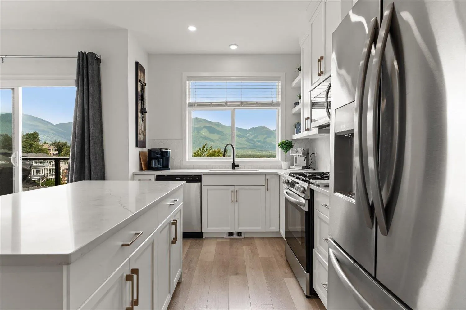11 43998 CHILLIWACK MOUNTAIN ROAD|Chilliwack Mountain