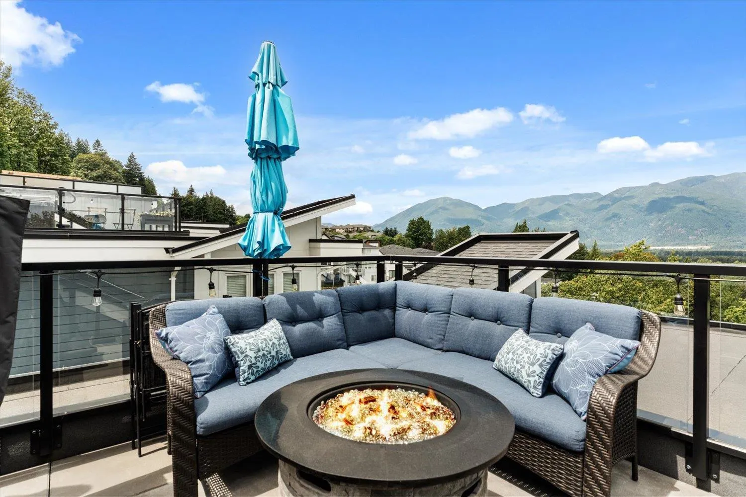 11 43998 CHILLIWACK MOUNTAIN ROAD|Chilliwack Mountain