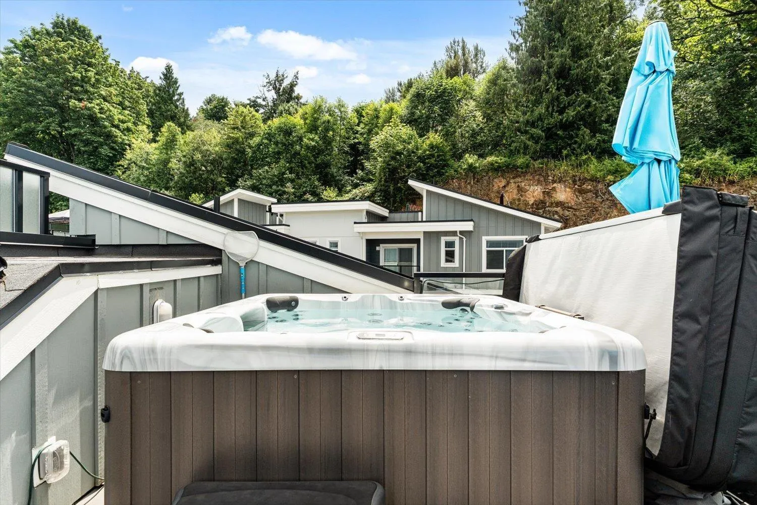11 43998 CHILLIWACK MOUNTAIN ROAD|Chilliwack Mountain