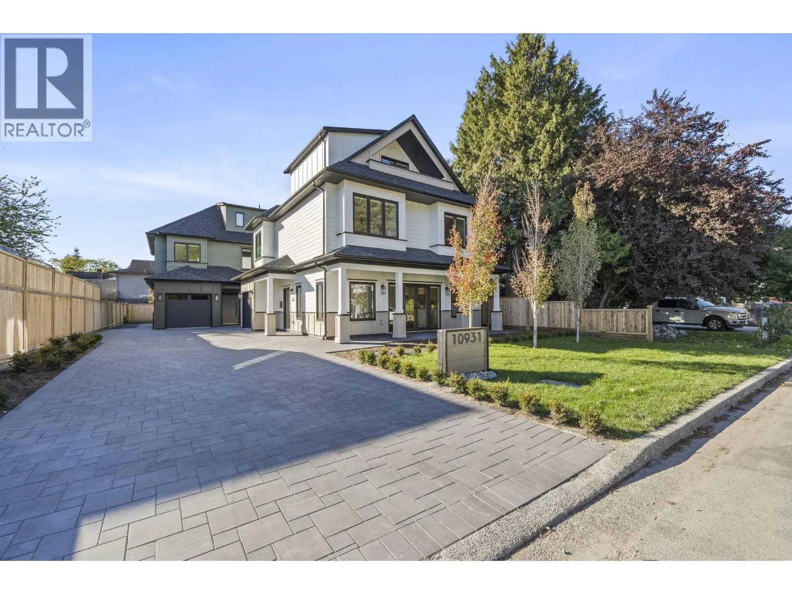 1 10931 SOUTHPORT ROAD