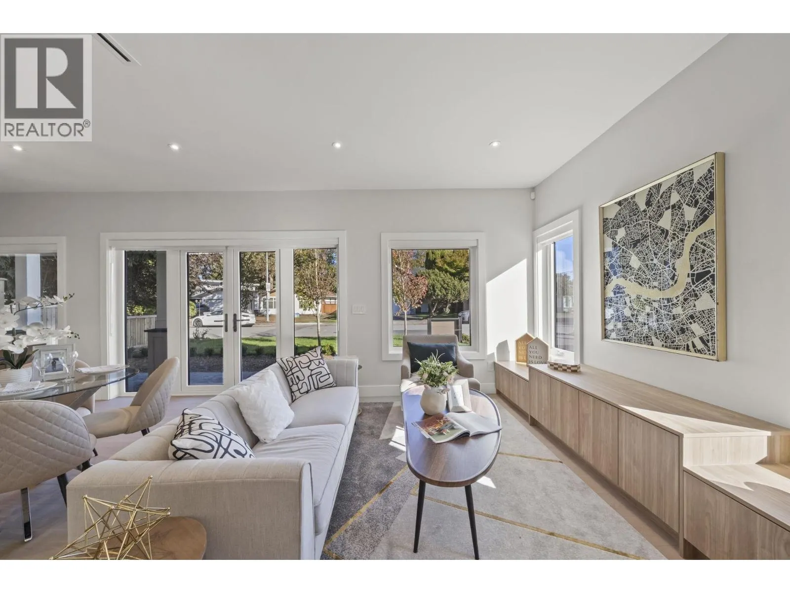 1 10931 SOUTHPORT ROAD