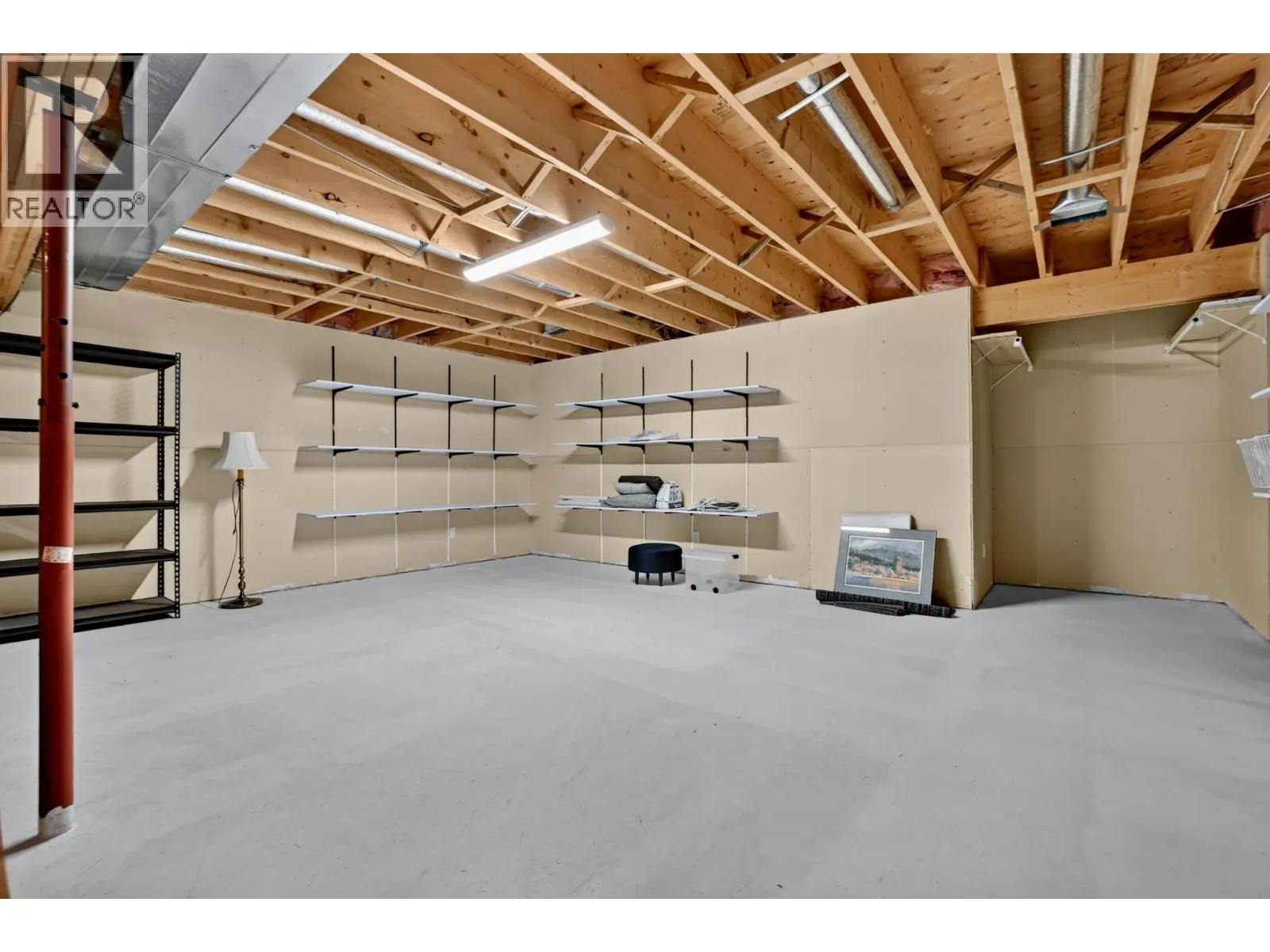 9288 SUMMERSET PLACE