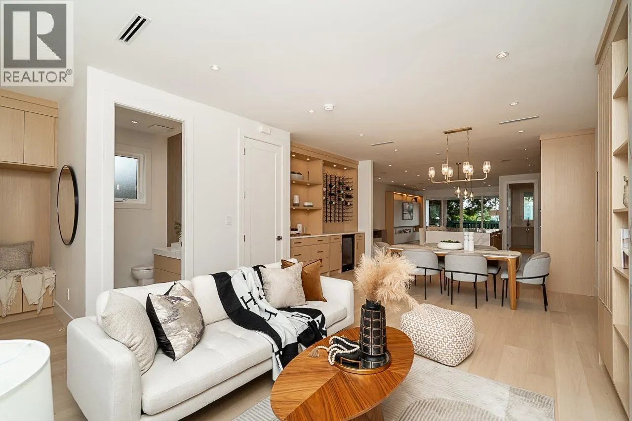 1 1065 RIDLEY DRIVE