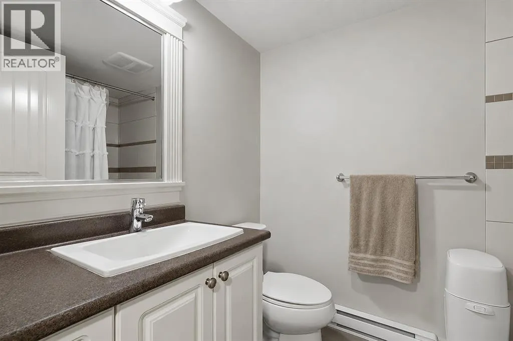 1225 BURKEMONT PLACE