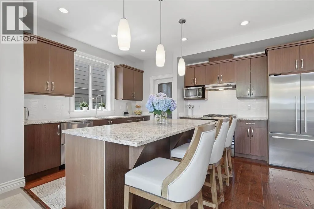 1225 BURKEMONT PLACE