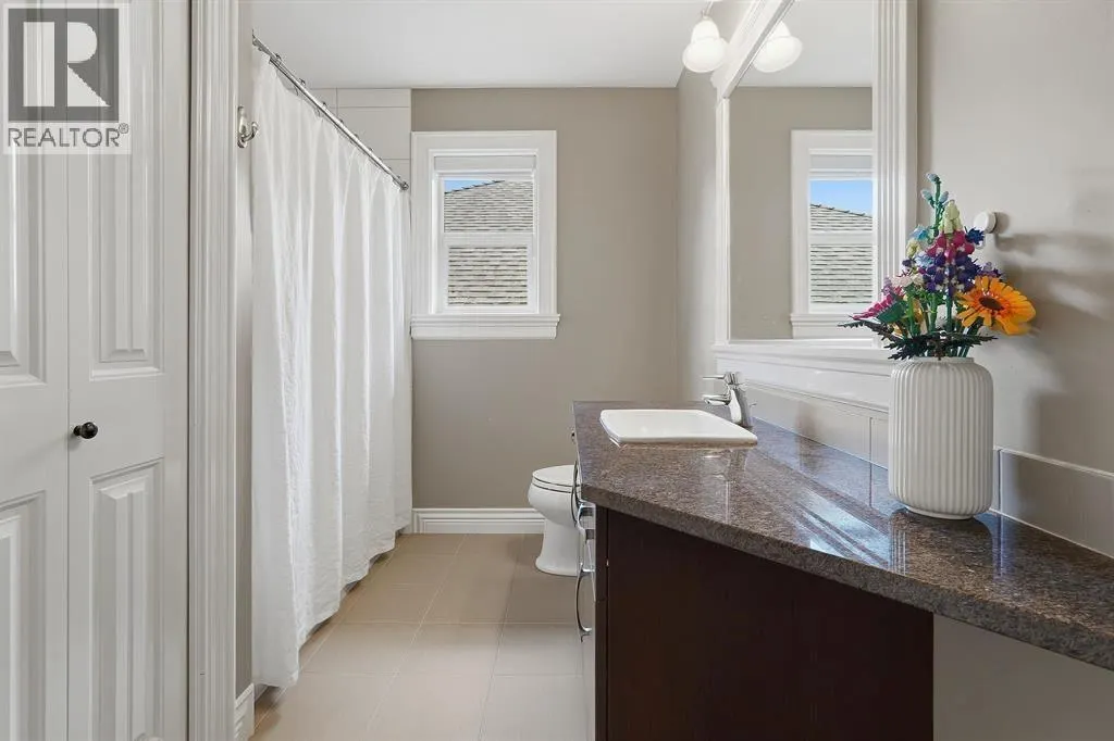 1225 BURKEMONT PLACE