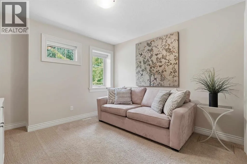 1225 BURKEMONT PLACE