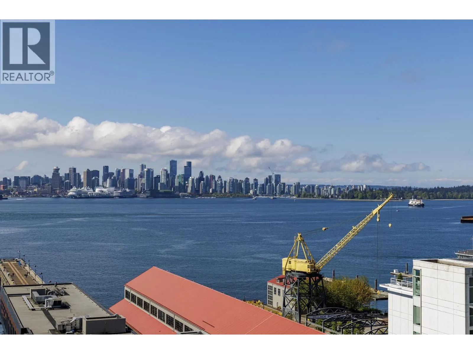 PH1 168 E ESPLANADE