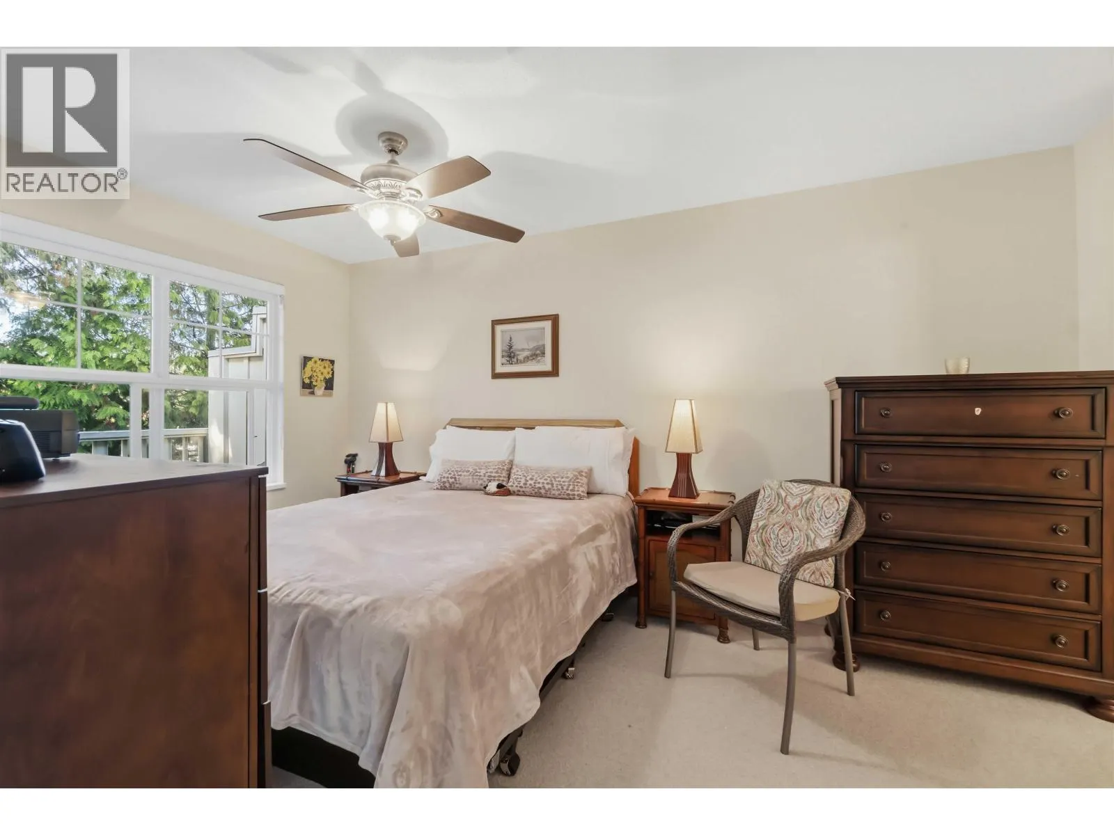 411 960 LYNN VALLEY ROAD