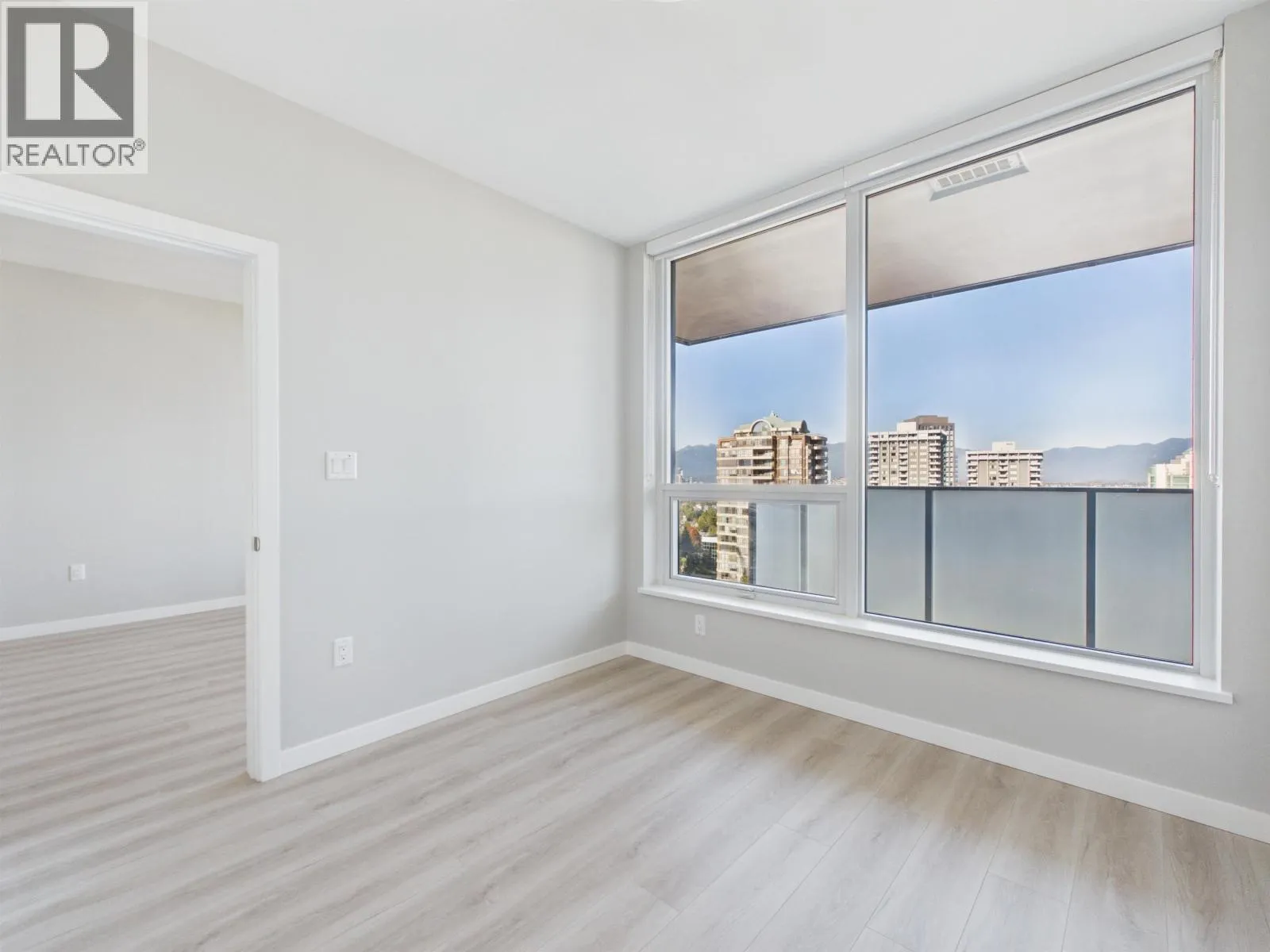 1804 5938 OLIVE AVENUE