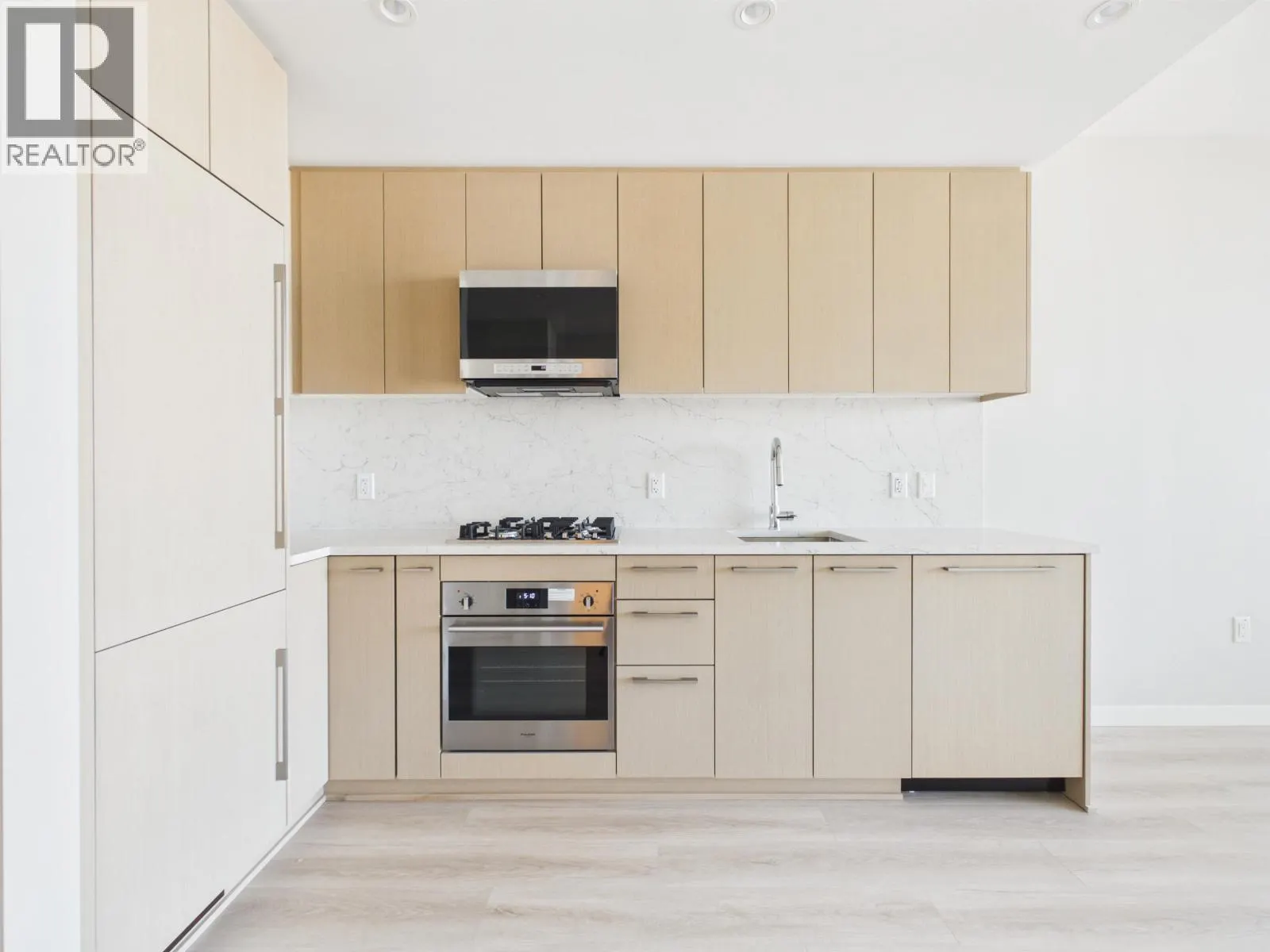1804 5938 OLIVE AVENUE