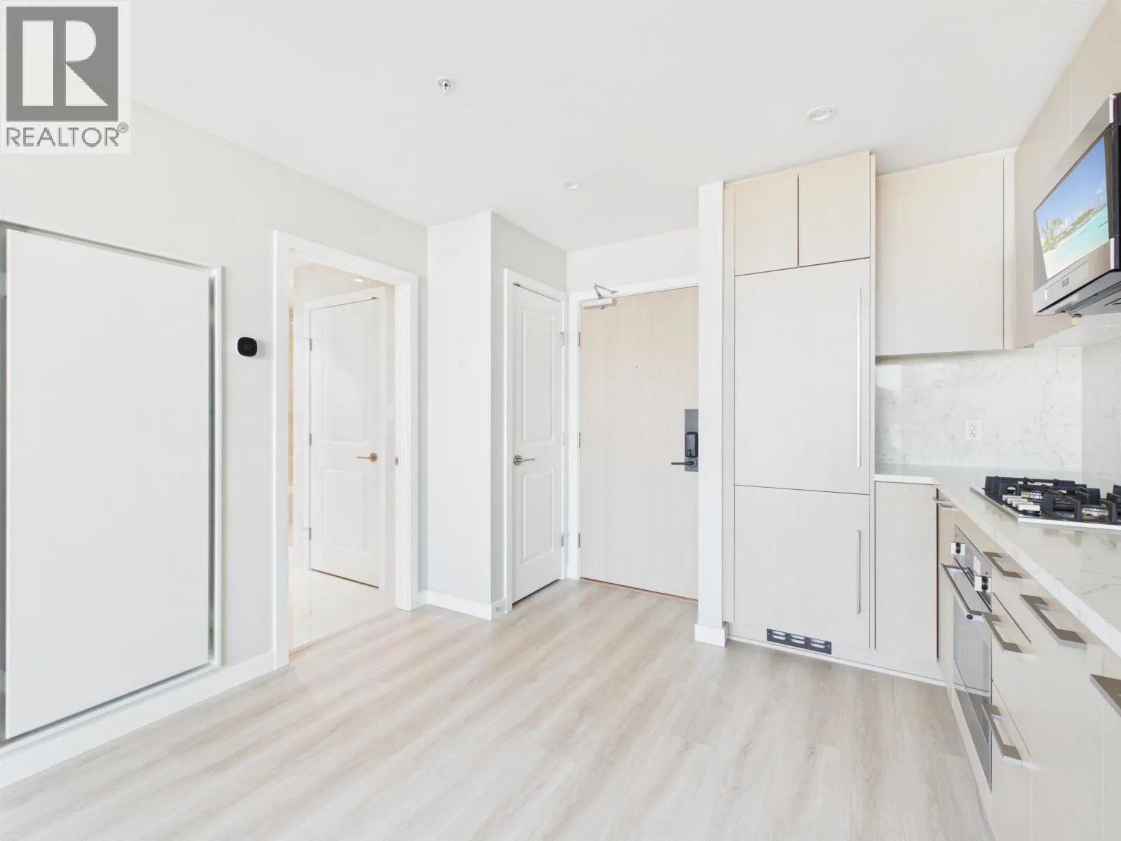 1804 5938 OLIVE AVENUE