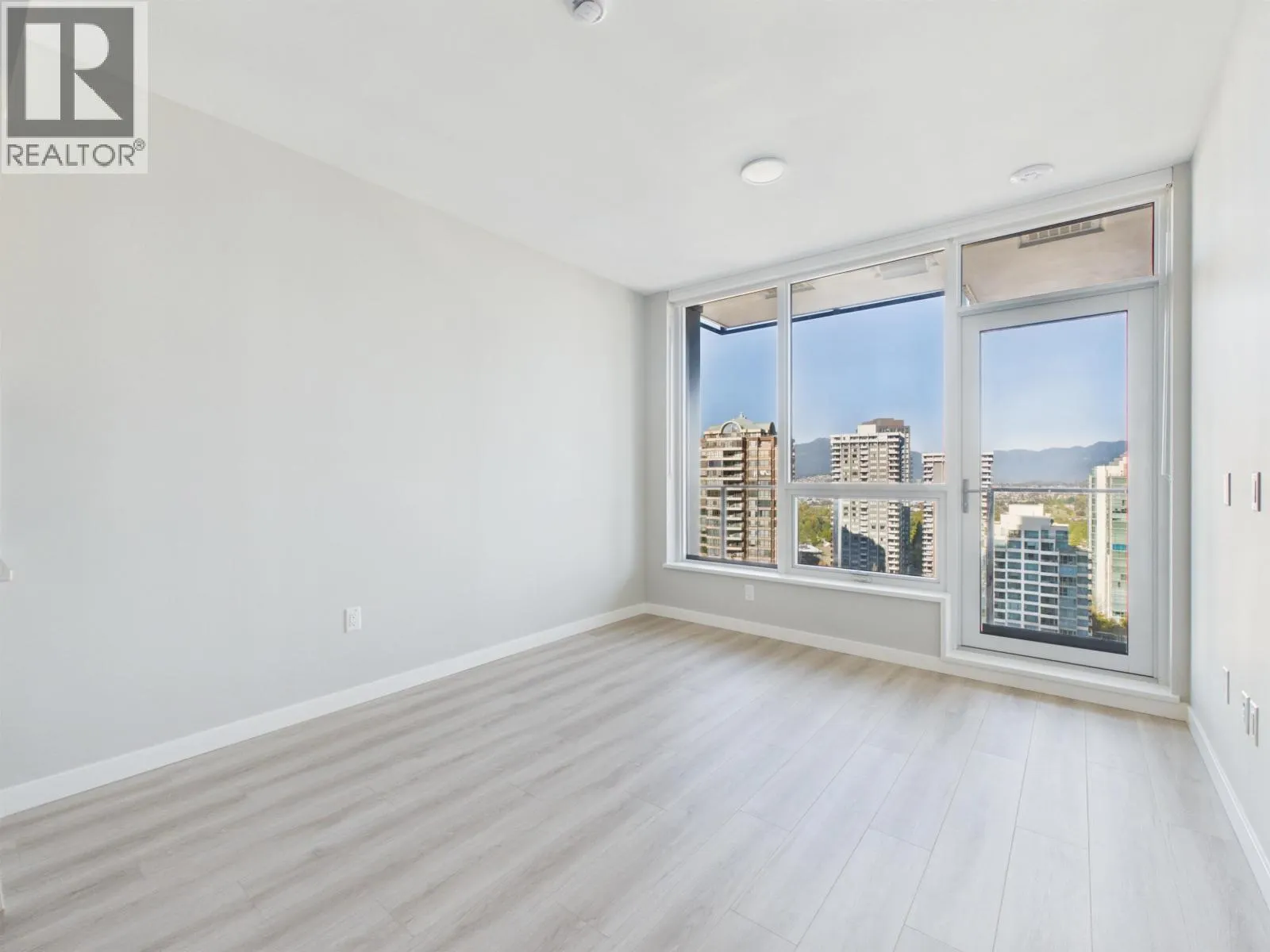 1804 5938 OLIVE AVENUE