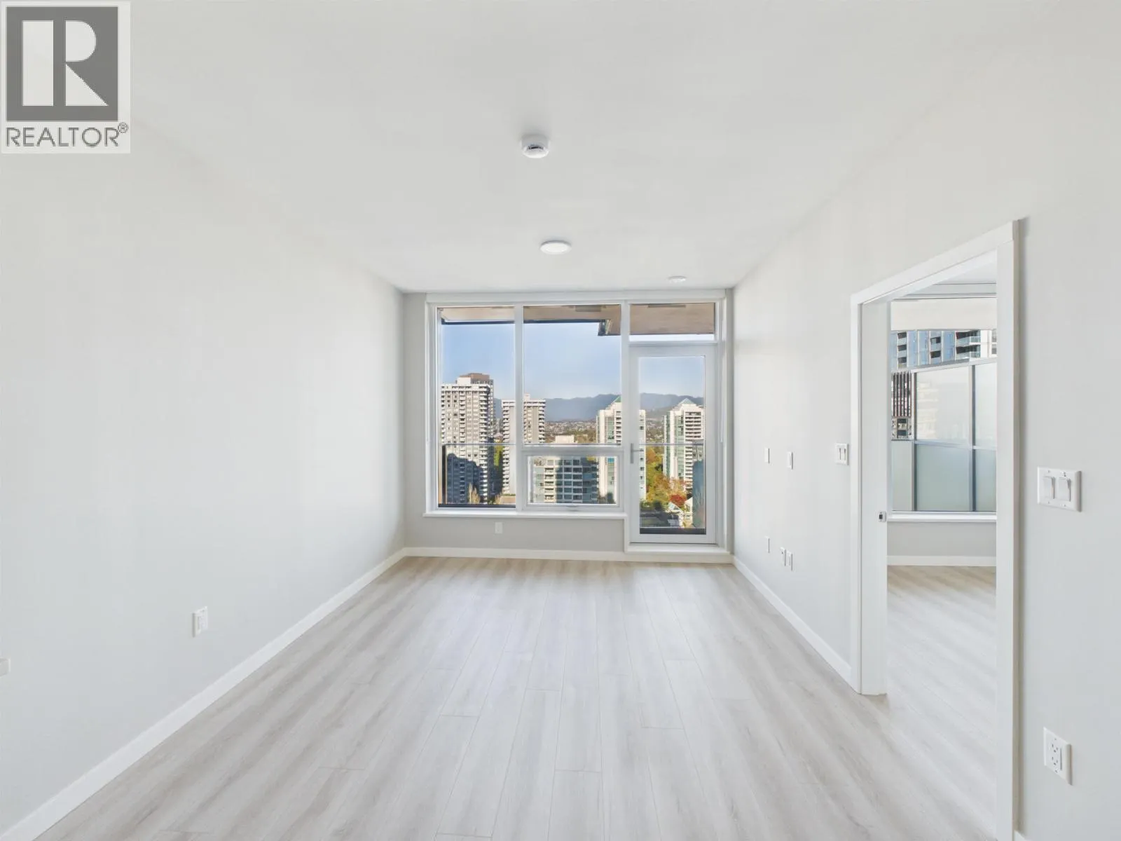 1804 5938 OLIVE AVENUE