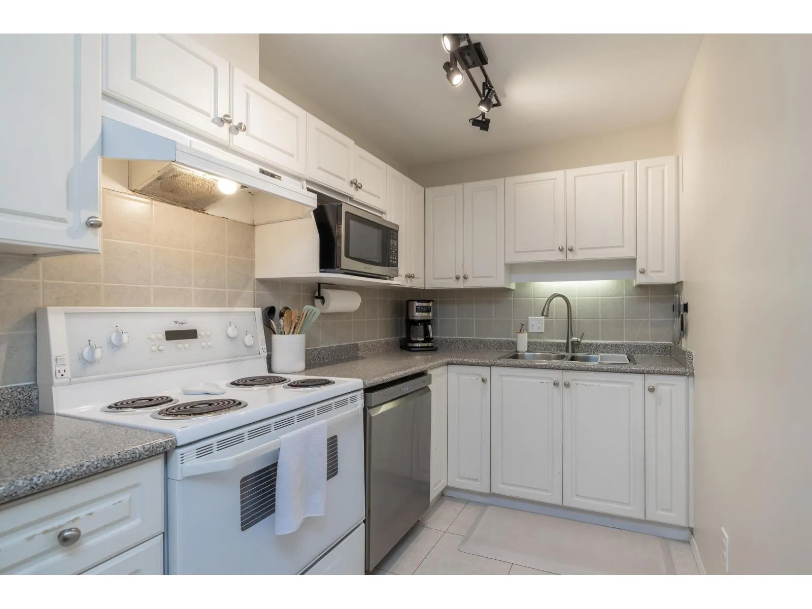 402 33668 KING ROAD