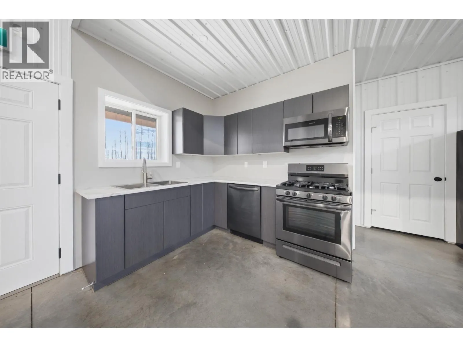 13109 SUNNYSIDE DRIVE