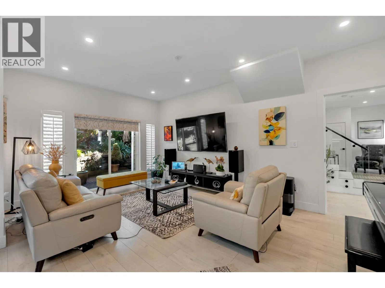 1273 3RD STREET