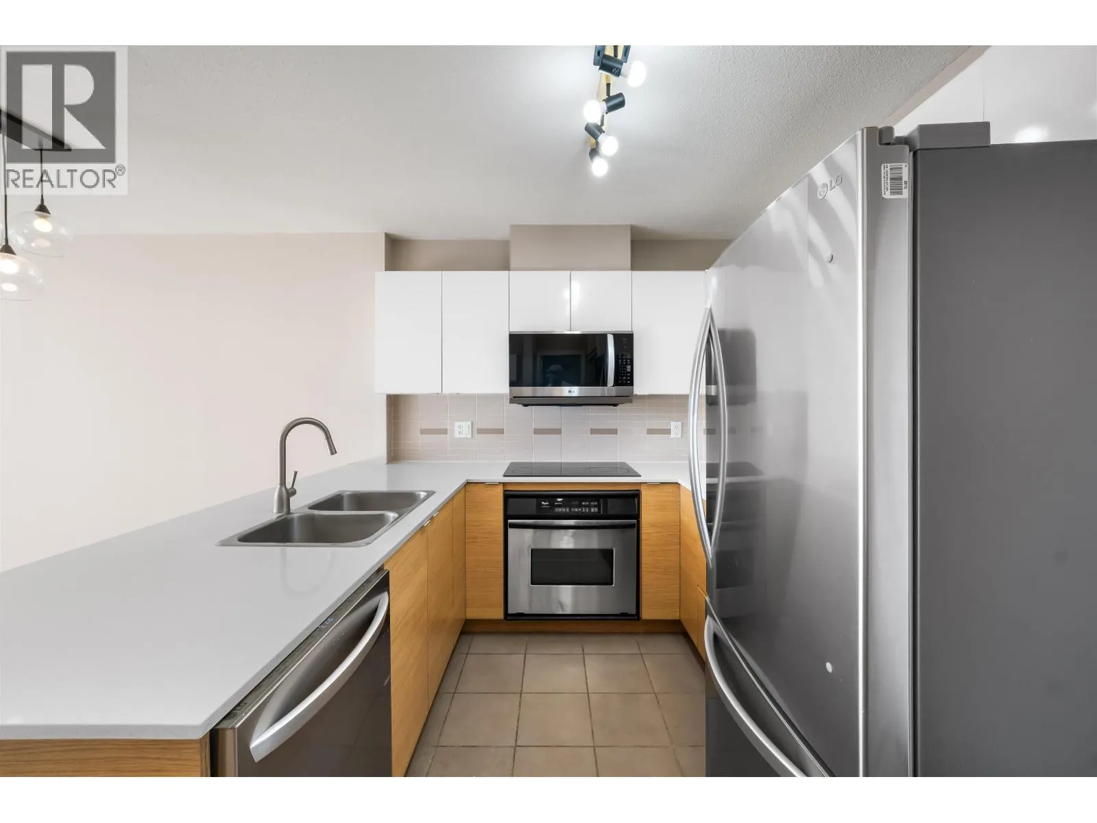 1807 4118 DAWSON STREET