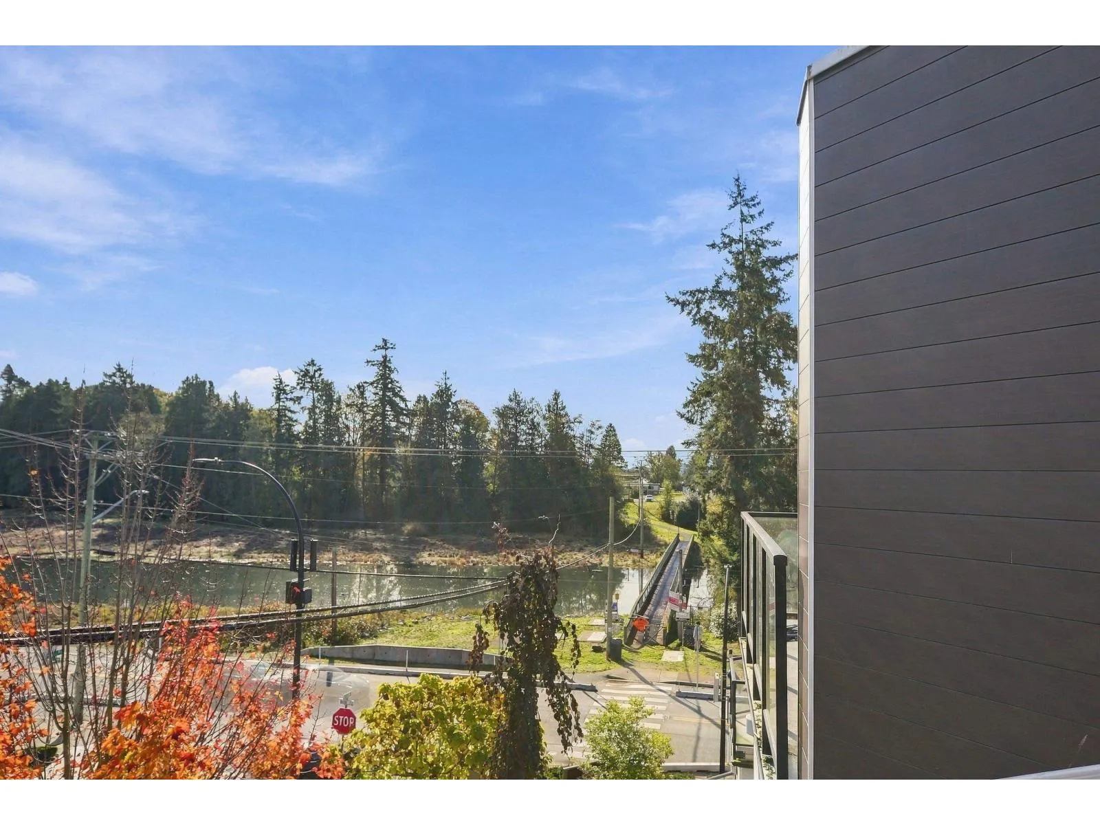 9 15989 MARINE DRIVE