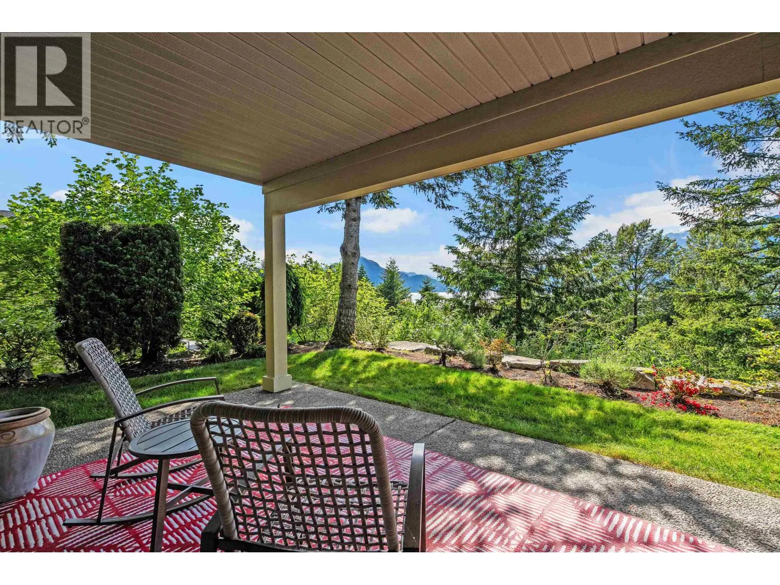 300 OCEAN CREST DRIVE