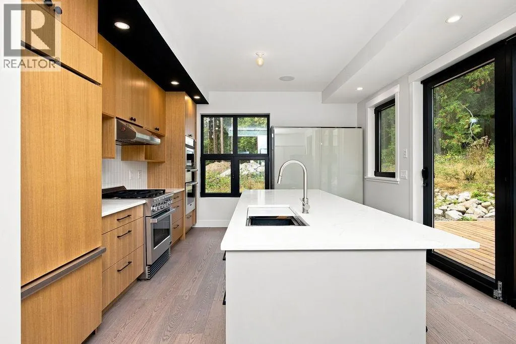 1535 MARGARET ROAD