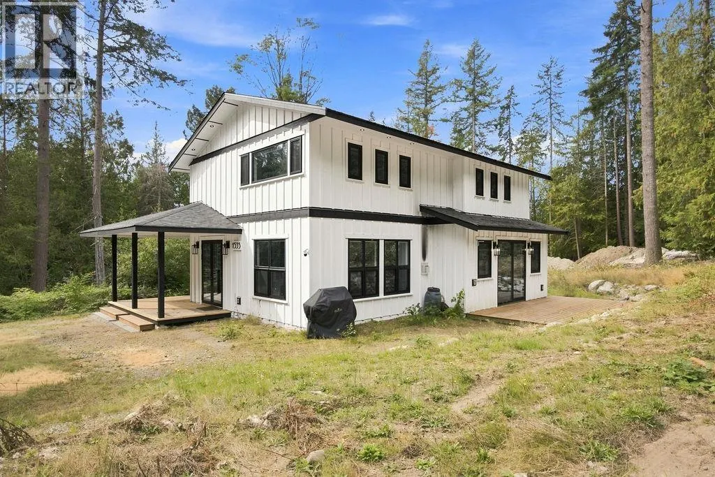 1535 MARGARET ROAD