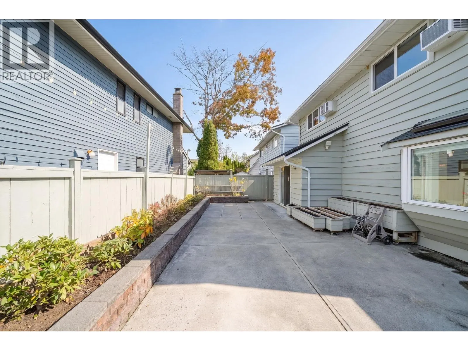 8260 ASPIN DRIVE