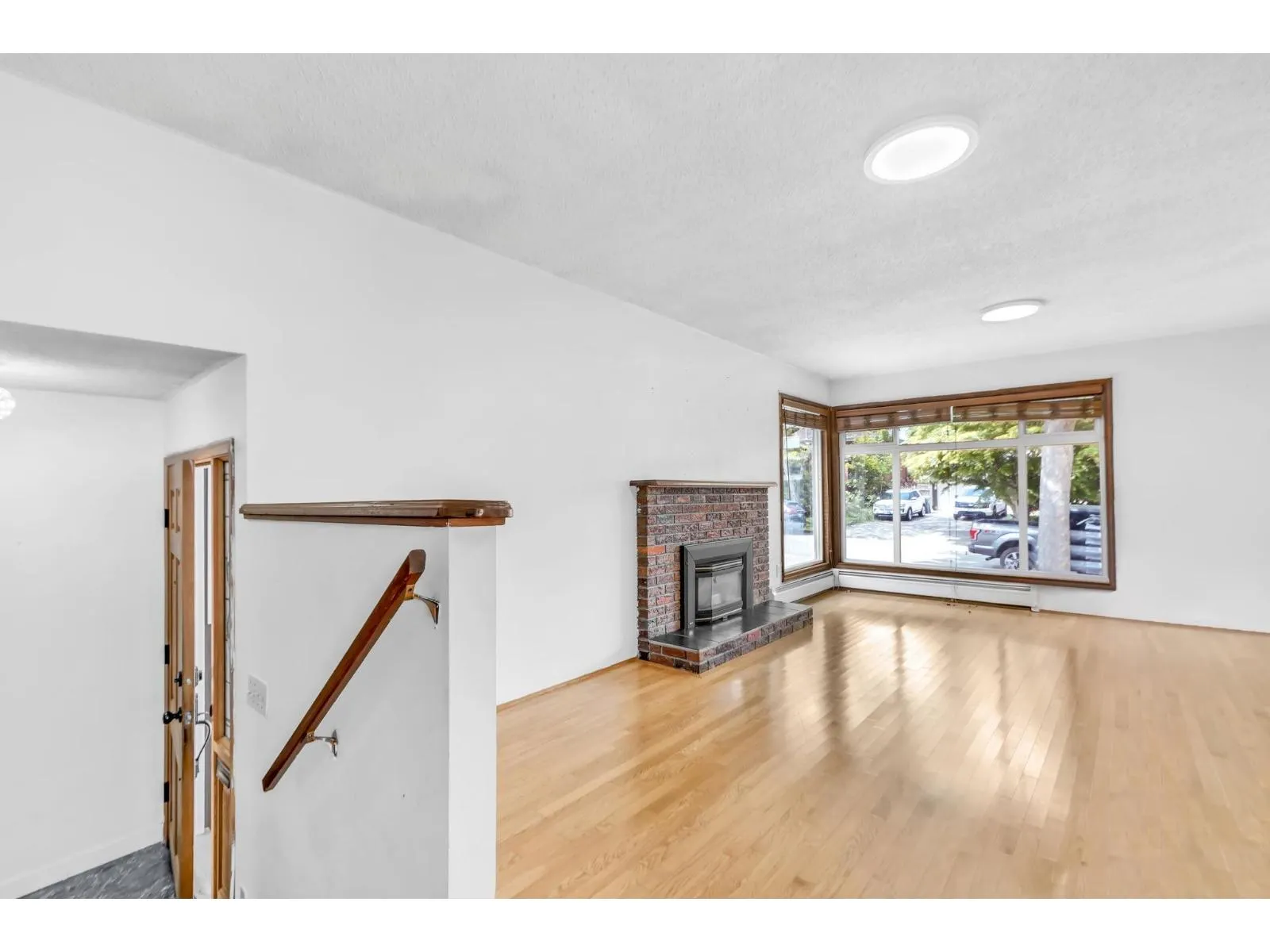 12881 CARLUKE CRESCENT