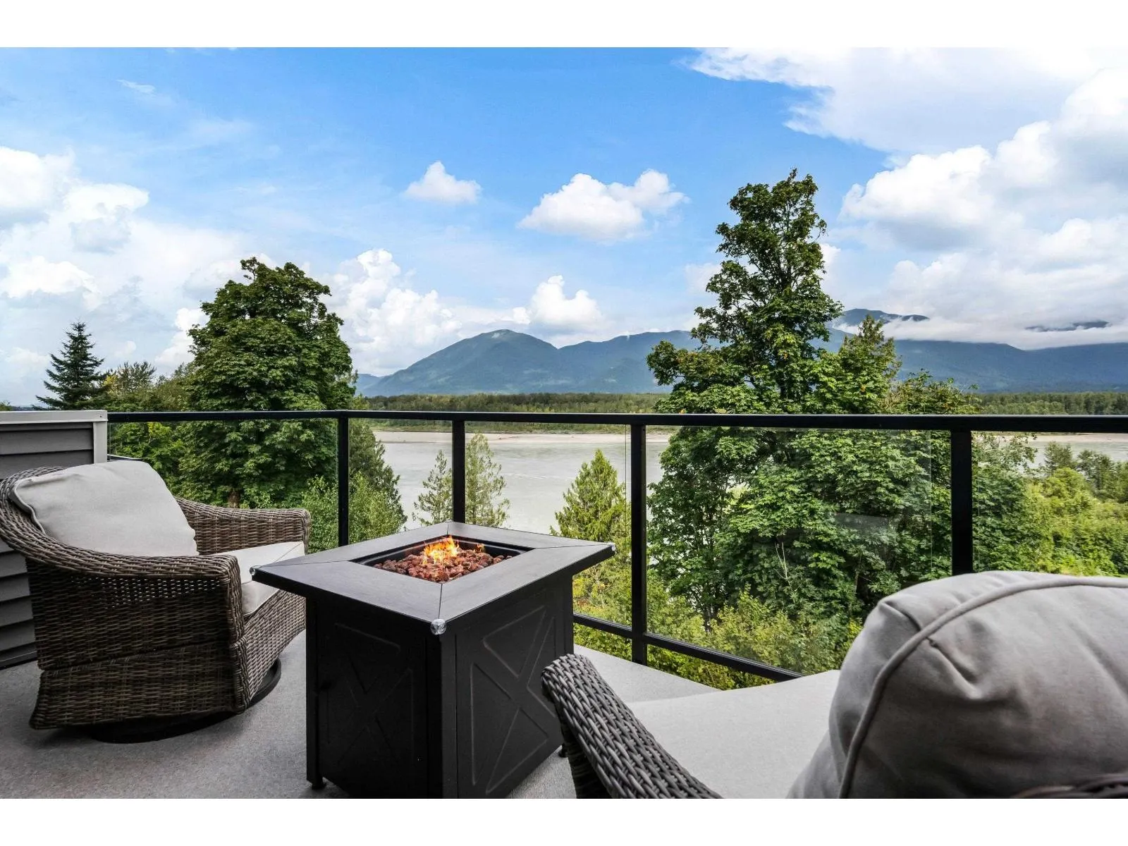 25 43575 CHILLIWACK MOUNTAIN ROAD|Chilliwack Mountain