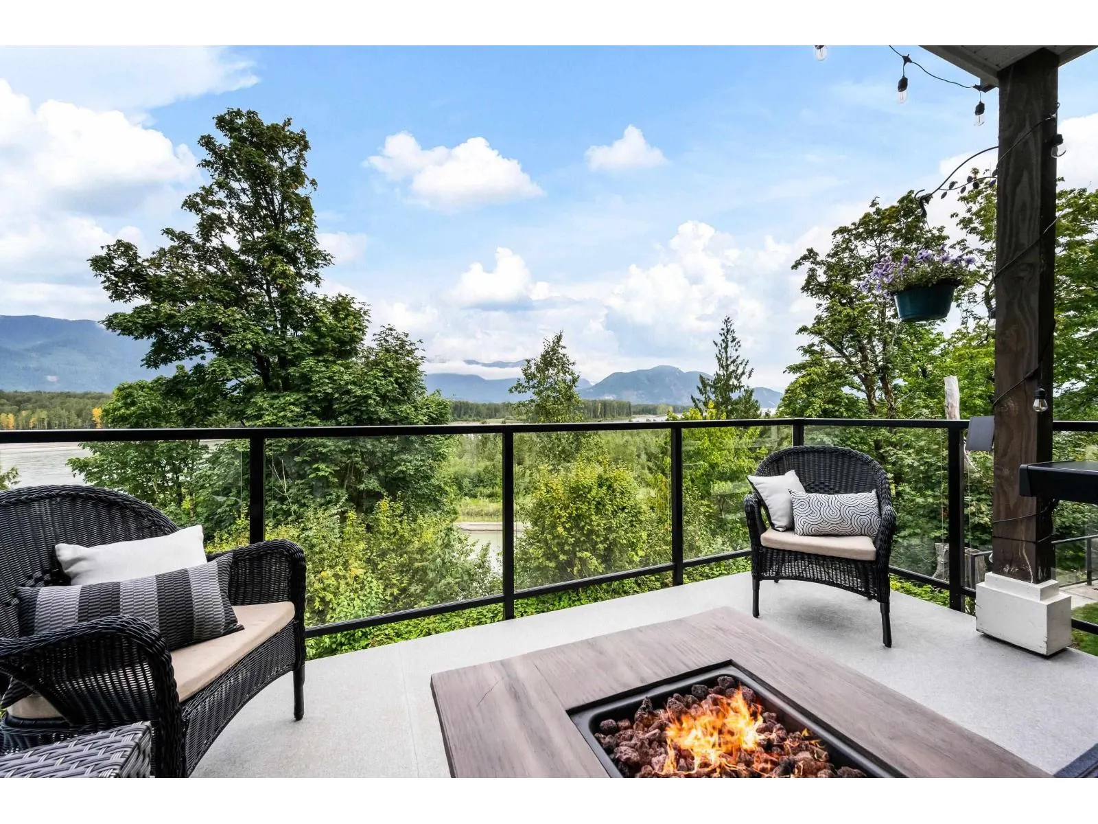 25 43575 CHILLIWACK MOUNTAIN ROAD|Chilliwack Mountain