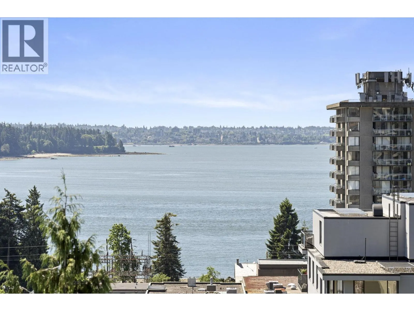 504 1750 ESQUIMALT AVENUE