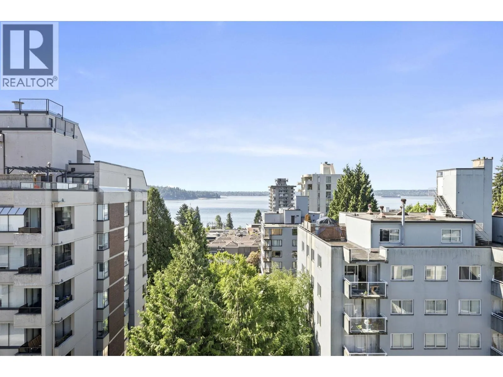 504 1750 ESQUIMALT AVENUE