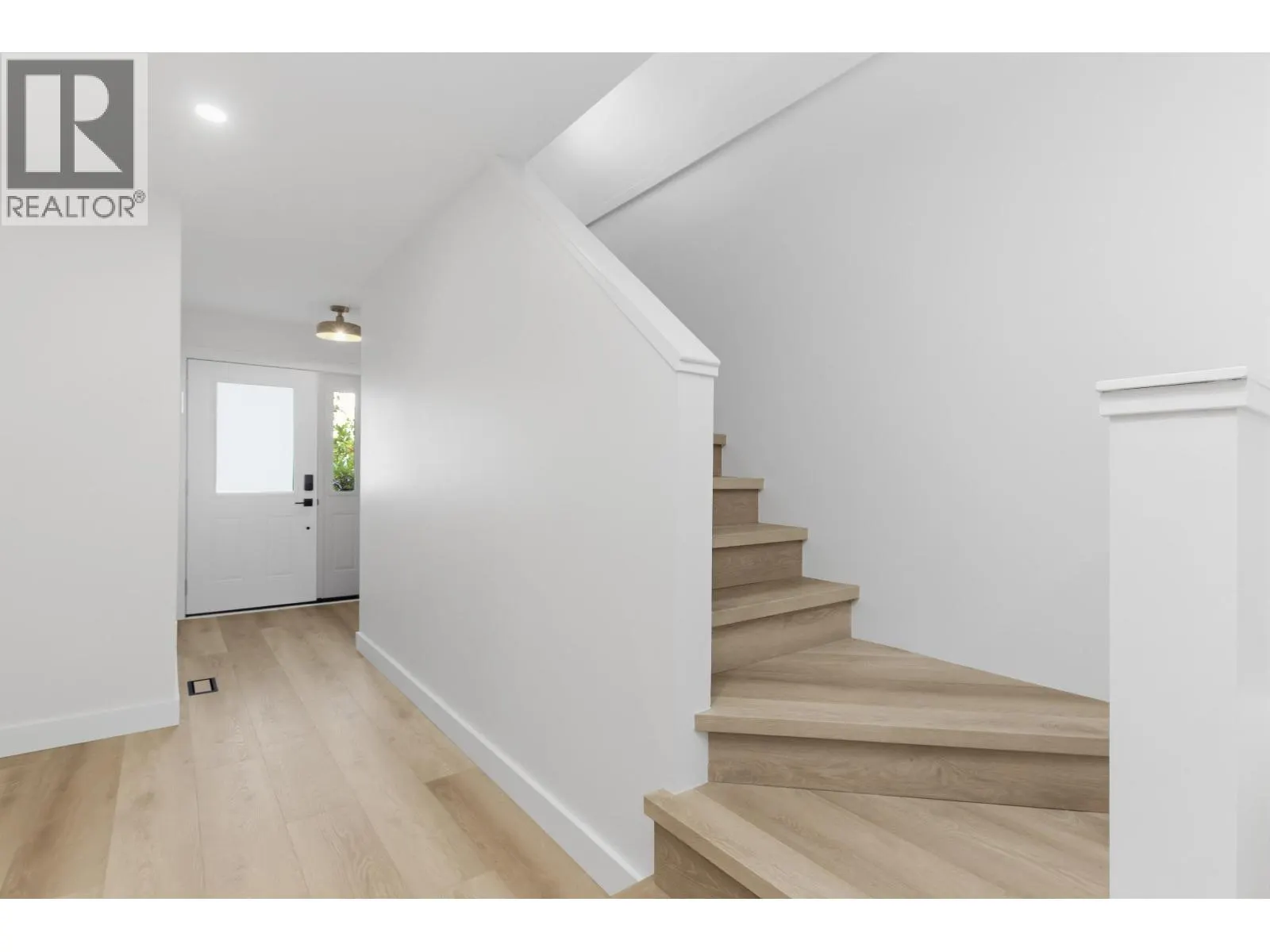 16 40200 GOVERNMENT ROAD
