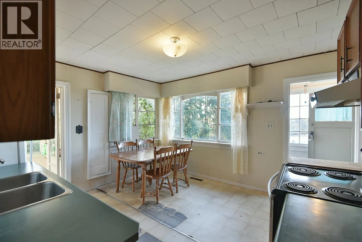 547 N FLETCHER ROAD