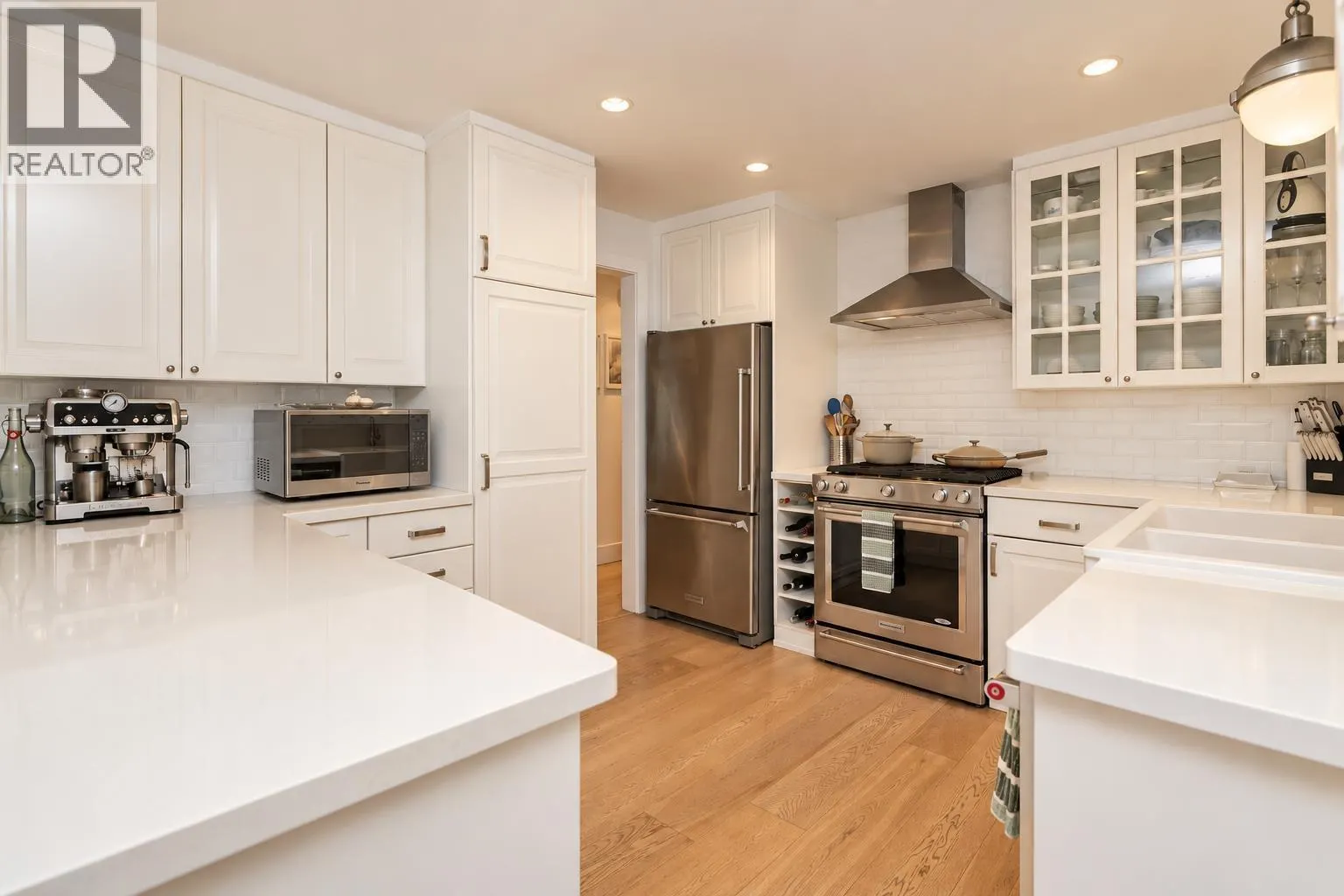 1361 E 15TH STREET