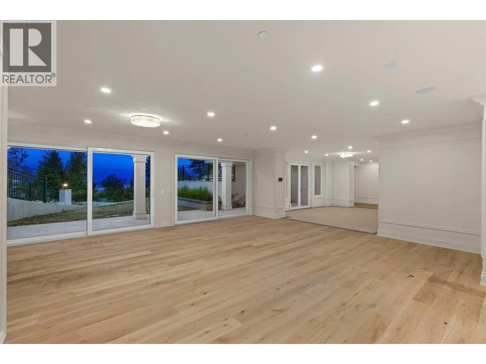 1445 SANDHURST PLACE