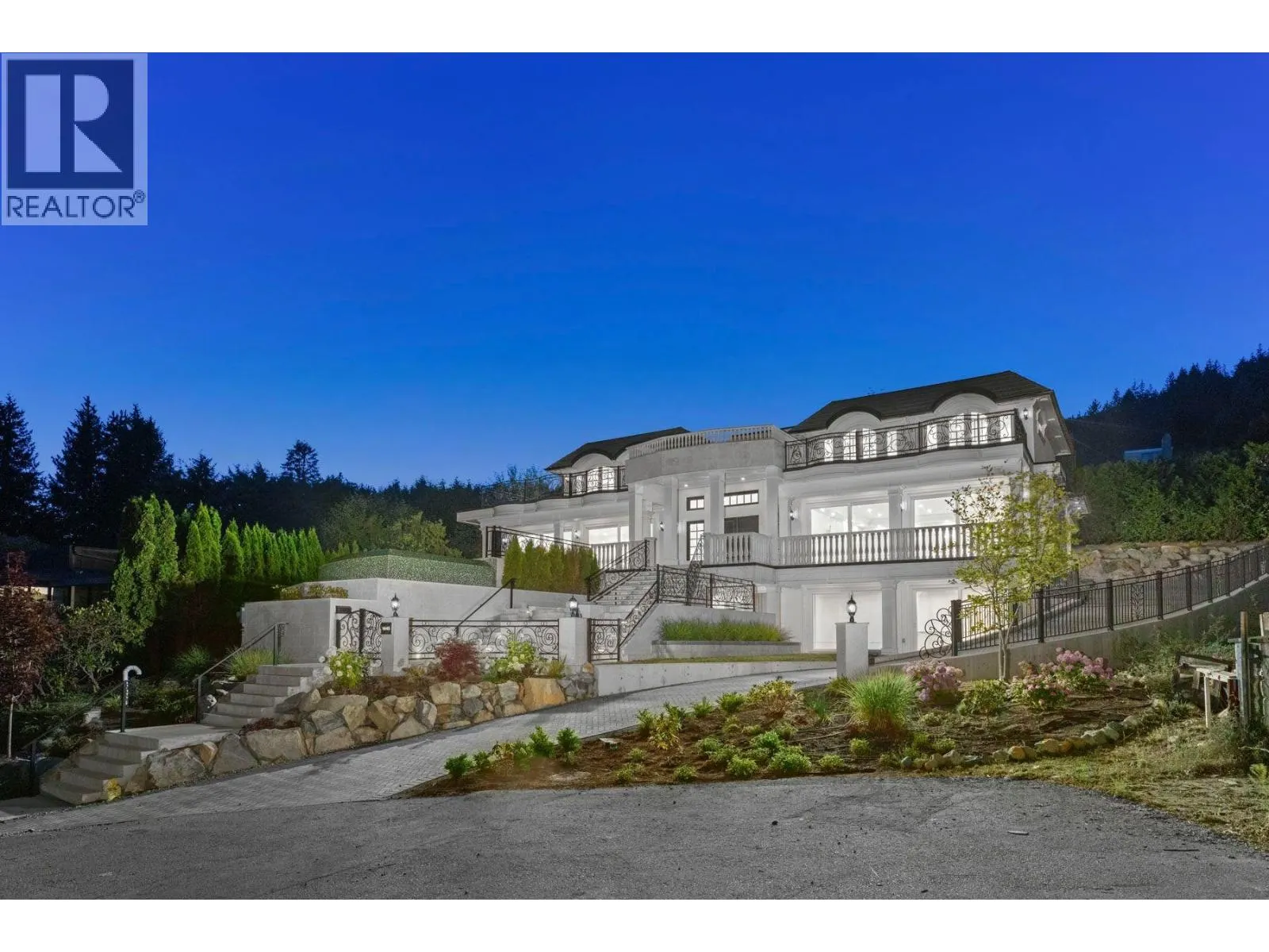 1445 SANDHURST PLACE
