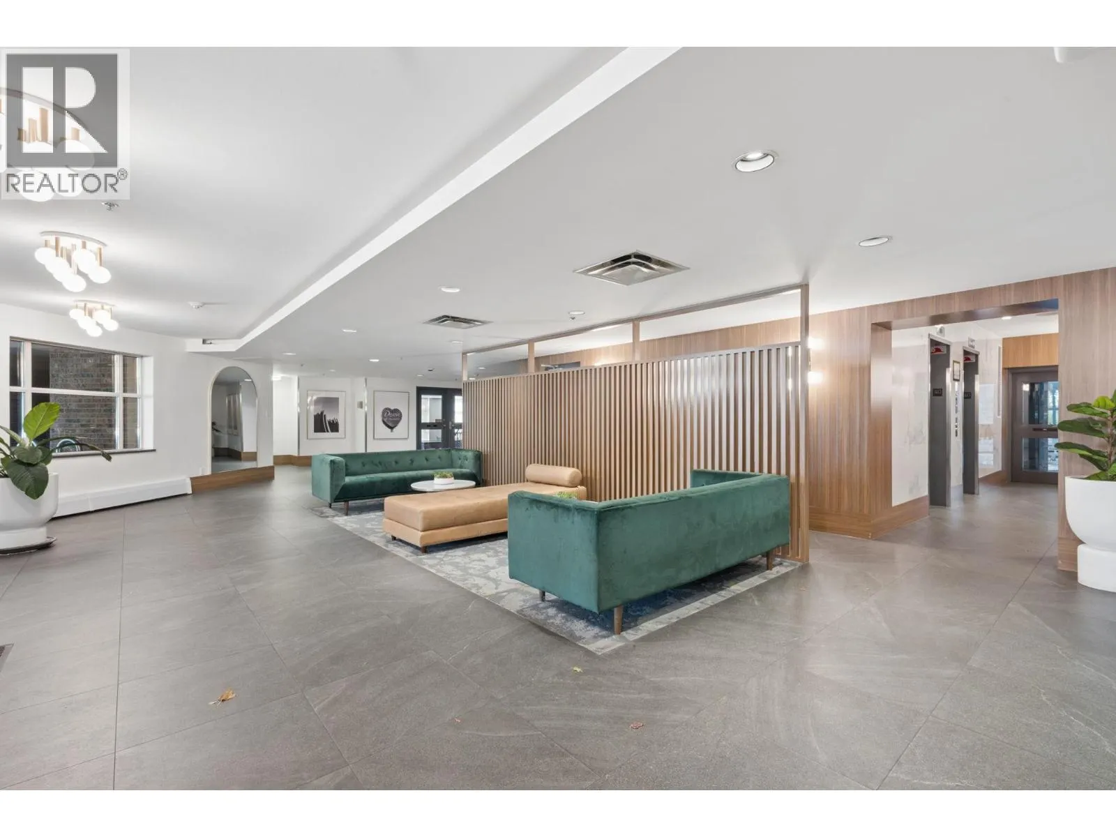 1403 1010 BURNABY STREET