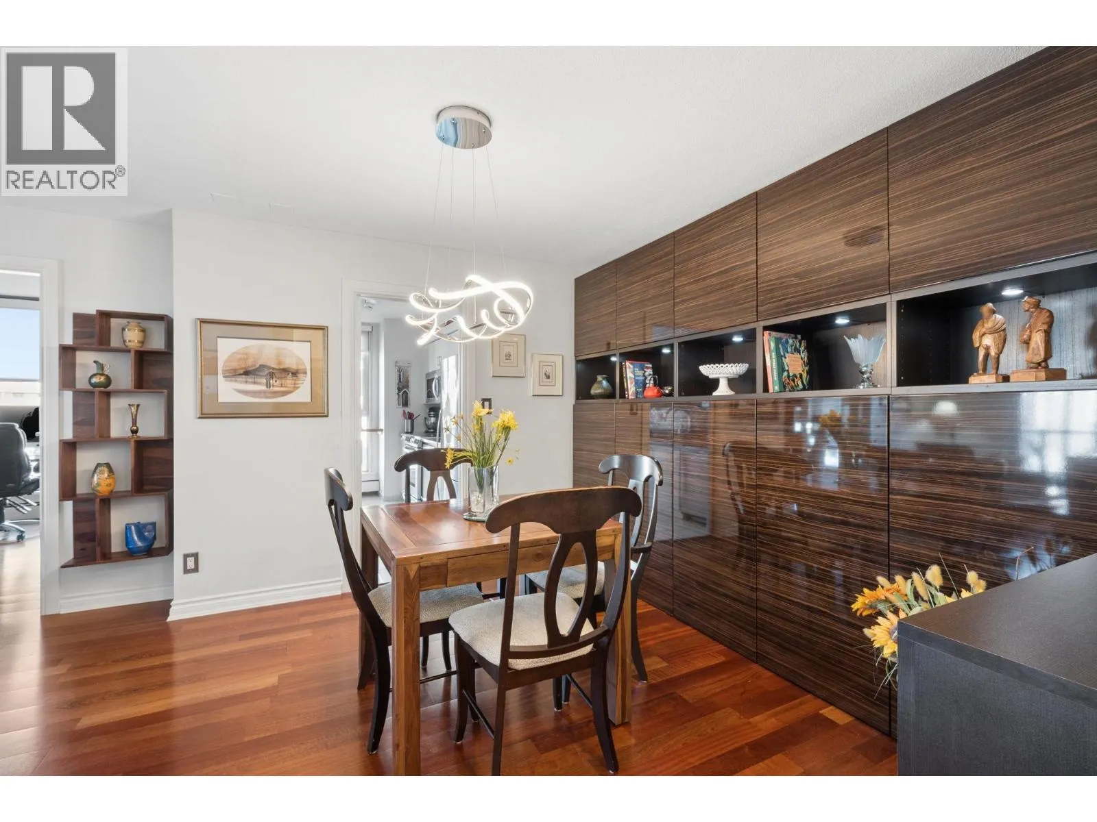 1403 1010 BURNABY STREET