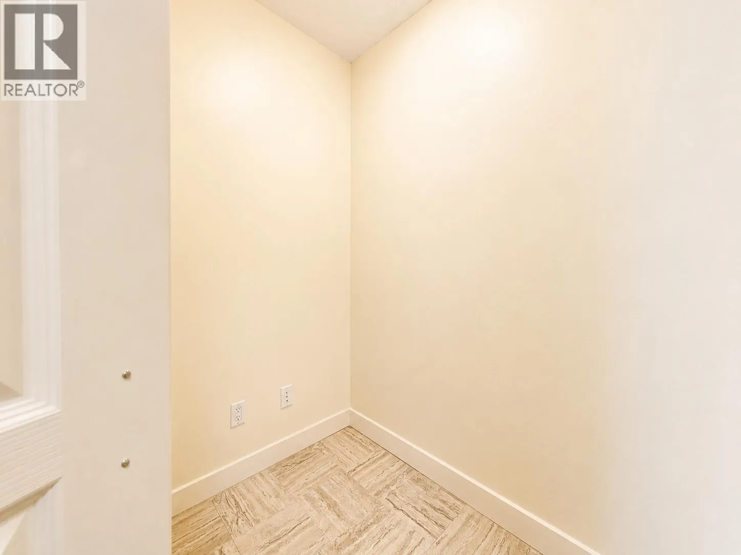 1307 4028 KNIGHT STREET