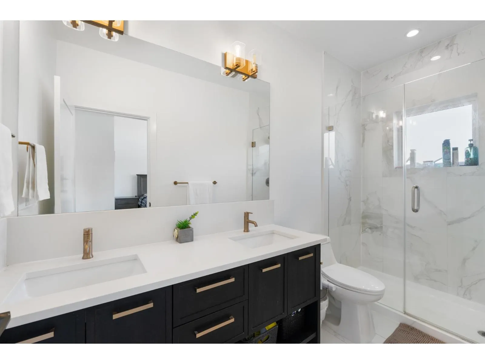 14 15030 28 AVENUE