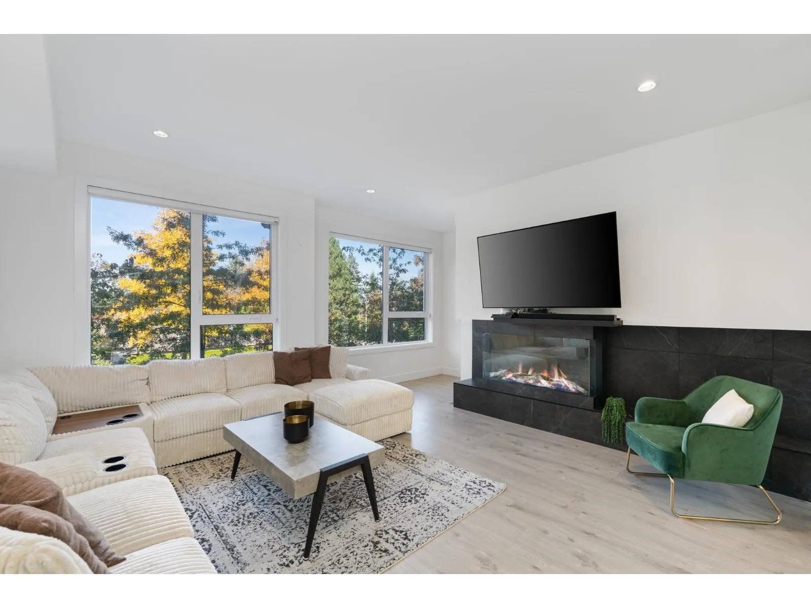 14 15030 28 AVENUE