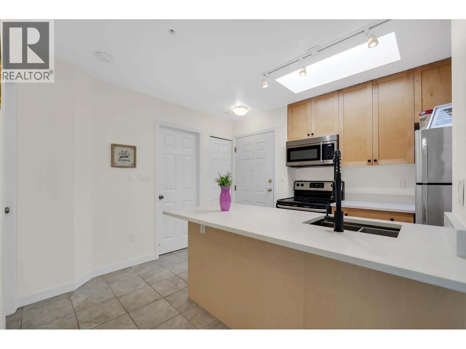 B307 40120 WILLOW CRESCENT